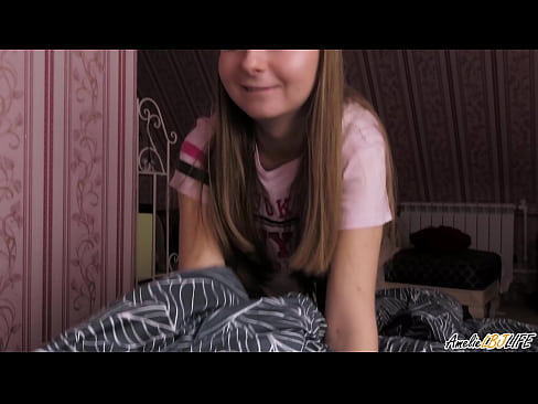 ❤️ Blondie uning BFF ning chuqur so'radi va uning og'ziga Jum oladi ❤❌ Sluts uz.ttsex.ru